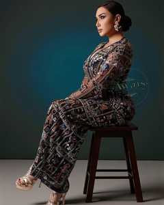 Vestido de Lujo Premium con Escote en V, Bordado de Cristal, Pedrería, Largo hasta el Suelo, Corte en A, Cintura Imperio, Sujetador Incorporado, Tela de Tul Importada Ecológica - Product Image 1