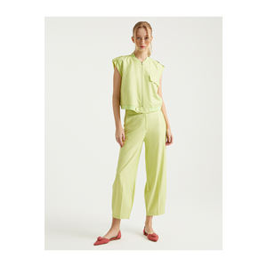 Chaleco de viscosa para mujer BGN con cremallera detallada y modelo EPAULET S23Y084 - Product Image 1