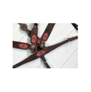 ชุดหมุดม้าหนังสีน้ำตาลคุณภาพระดับพรีเมี่ยมเฮดเดอร์หูฟังข้างเดียวและคอปกหน้าอกลายเรขาคณิตสีแดง - Product Image 3