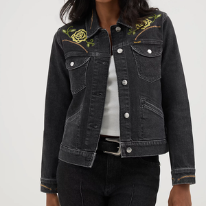 แจ็คเก็ตยีนส์ครอปทรงหลวม คอปกพับได้ ผ้าฝ้ายระบายอากาศดี สำหรับผู้หญิง รับผลิตตามสั่งขายส่ง - Product Image 6