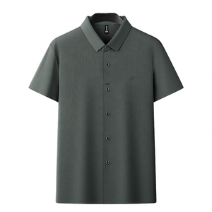 Chemise habillée décontractée pour homme à manches courtes, unie, à col montant, anti-plis, idéale pour l'été. - Product Image 3