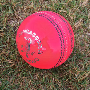 Kookaburra Pink Leather 2-Piece Match Cricket Hard Balls 156G Categoría de producto - Product Image 1