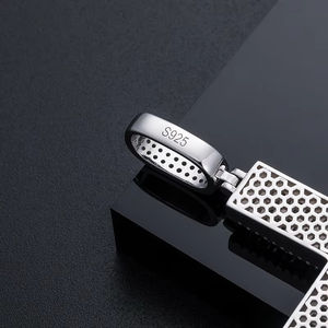 Moissanite Diamant Baguette Coupe Brillant Fleur Croix 925 Sterling Silver Party Pendentifs Collier pour Hommes - Product Image 3