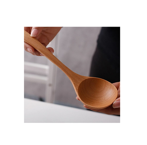 Cuchara de sopa de madera de tamaño mediano para aceite y uso de sopa para cocina y restaurantes uso diario para productos hechos a mano - Product Image 1
