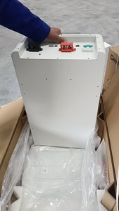 Deye RW-F16 Lityum Pil 48v 51.2v 314ah 15kwh 16kwh Duvara Monte Edilen Pil ESS Pil Sistemi Komple Güneş Enerjisi Sistem Kiti - Product Image 6