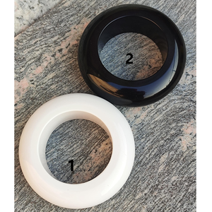 Bracelets et joncs en résine écologiques faits à la main avec emballage personnalisé - Product Image 1