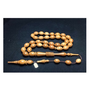 Tasbih de madera de alta calidad hecho con madera natural cuidadosamente seleccionada para uso islámico tradicional. - Product Image 1
