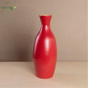 Vase en bambou enroulé Art Déco artisanal avec finition laquée écologique Décoration de table durable pour la maison et l'usage commercial - Product Image 5