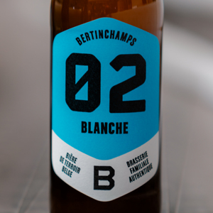 33cl Blanche Cerveza Blanca Bertinchamps Bélgica Auténtica Etiqueta Blanca Artesanía Cerveza Exportación a Granel OEM Logo Cerveza Personalizada - Product Image 1