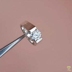 Trois pierres élégante bague de mariage ovale Cadillac Cut Lab Grown bague de fiançailles Prong parfait anniversaire cadeau d'anniversaire pour elle - Product Image 3