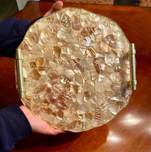 Bandejas decorativas inspiradas en patrones clásicos para el hogar, centro de mesa blanco elegante, bandeja versátil de nácar para decoración moderna del hogar - Product Image 4