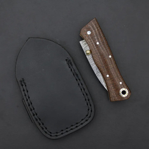 Couteau de poche pliant en acier Damas fait main, manche en micarta, étui en cuir - Product Image 3