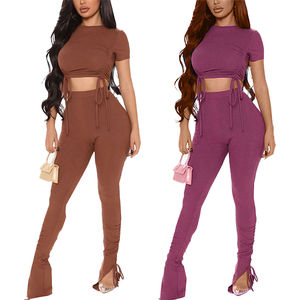 Ensemble de survêtement pour femme avec haut court élégant, nouvelle tendance, pantalon de jogging, haut court avec design unique, pantalon de survêtement, ensembles de survêtement - Product Image 3