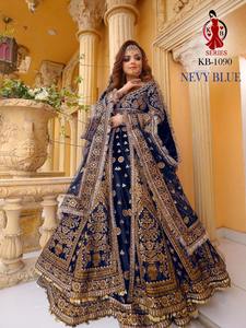 Designer Bridal Lehenga Choli avec une belle broderie pour les fêtes par l'exportateur en gros Fabzone - Product Image 4