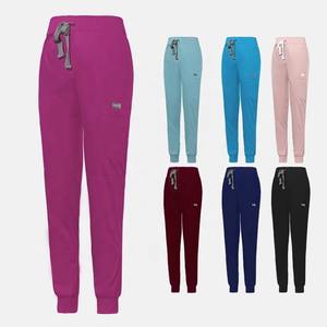 Veste de gommage médicale personnalisée Slim Fit uniforme offre de gros du fournisseur professionnel pour les infirmières et Medicos pour une utilisation à l'hôpital - Product Image 3