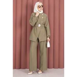 Conjunto de Traje de Dos Piezas Color Caqui para Mujer, con Botones Dorados y Cinturón - Product Image 1
