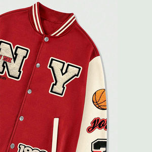 Veste d'hiver universitaire en toile avec blocs de couleur sur le devant, patch brodé avec lettres, style streetwear personnalisé Rainbow Spray - Product Image 3