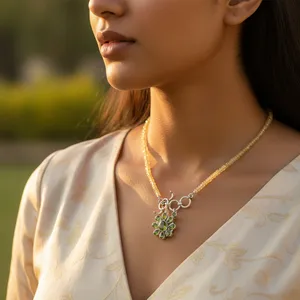 Collar de Plata 925 con Peridoto para Mujer, Elegante Joyería de Piedras Preciosas y Perlas - Product Image 3
