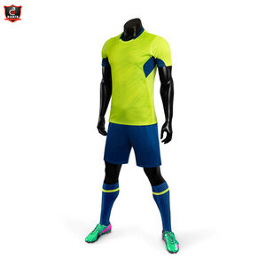 Ensemble de football 2020 nouveau matériel à séchage rapide personnalisé ensemble complet de football Kit de football de haute qualité vente en gros - Product Image 2