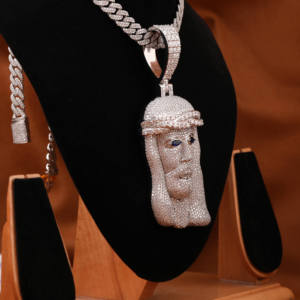 Alta calidad JESÚS RETRATO Moissanite Diamond 10K oro sólido Cristian colgante Iced Out Hip Hop estilo colgante para regalo de hombres - Product Image 4