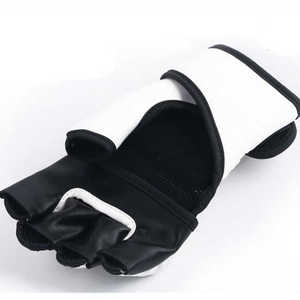 Gants MMA de haute qualité par le nouveau fabricant Gants de boxe et d'entraînement Sanda en cuir demi-doigt - Product Image 4