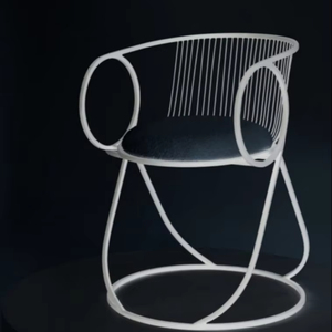 Chaise d'appoint en fer noir minimaliste chic avec coussin pour maison moderne café hôtel salon école parc cuisine atelier cour - Product Image 1