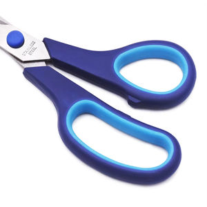 Ciseaux de tailleur pour la découpe de tissus de précision avec un mouvement de lame fluide pour des résultats précis et sans effort - Product Image 5