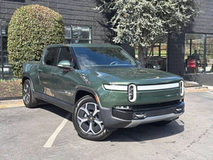 (W&T) PROMOCIÓN Venta de Vehículo Usado 2024 Rlvlan R1T Adventure 4dr Crew Cab AWD SB Batería Máxima (Auto Eléctrico) CAMIONETA USADA - Product Image 5