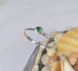 Antique <b>Silver</b> Handmade <b>Ring</b> with Emerald Green Faceted Gemstone Simple Design for Women Oval Shape Bezel Setting Fine Jewelry - Product Image 2