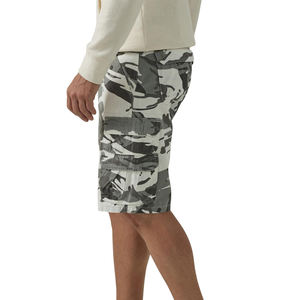 Short cargo d'été pour homme avec multi-poches Design personnalisé et logo Short cargo anti-rides teint uni - Product Image 6