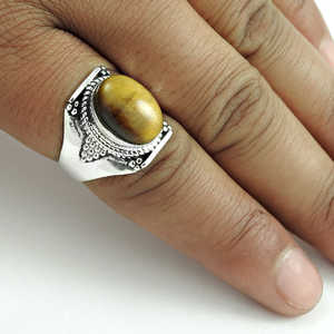 Anillo de Piedra Ojo de Tigre de Corte Ovalado Estilo Boho Vintage, Elaborado en Plata de Ley 925, Joyería Boho Hecha a Mano - Product Image 3