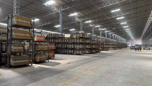 Azulejos de Porcelana Vitrificada con Diseño BookMatch de 60x60 cm, Acabado Brillante BM S18, Diseño Español, Azulejos de 600x600 mm para Sala de Estar y Dormitorio - Product Image 4