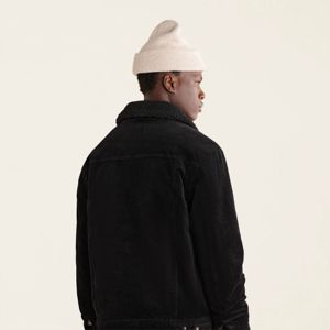 Veste de camionneur en denim classique pour hommes-Durable et élégante, parfaite pour les vêtements décontractés et les activités de plein air - Product Image 6