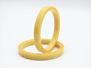 Par de Brazaletes de Resina Artística Maestro - Joyería de Boda Personalizable, Hecha a Mano y de Moda para Mujer - Product Image 3