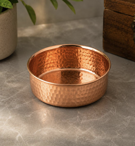 Tazón de Cobre Puro 100% Hecho a Mano por DIVRIS, Diseño Vintage Estilo Americano, Plato para Servir Duradero, Tazones Decorativos Sin Recubrimiento - Product Image 6