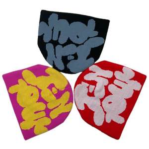 Gorros de Invierno Tejidos Cálidos Unisex para Deportes al Aire Libre OEM, Diseño Jacquard Personalizado con Logotipo, Gorros de Acrílico Coloridos Estilo Hip Hop para Hombres y Mujeres - Product Image 1