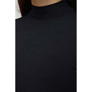 Top Informal Esencial de Poliamida con Logotipo Frontal - Product Image 4