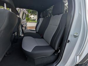 Toyota Tacoma T/R/<span class=keywords><strong>D</strong></span> 2022, double cabine, <span class=keywords><strong>4x4</strong></span>, transmission automatique, prête à la <span class=keywords><strong>vente</strong></span> - Product Image 2
