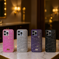 Étuis de téléphone portable de luxe en TPU+PC antichoc avec diamants brillants en relief sans support pour 13 Pro Max