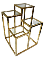 Table d'angle multi-niveaux avec finition PVD dorée, design moderne pour l'ameublement de la maison, idéale pour les salons et les bureaux