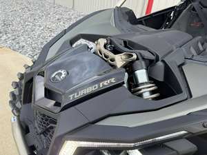 LISTO PARA CONDUCIR: Can-Am Maverick X3 X MR TURBO RR 72 UTV 2026 PARA ADULTOS - Product Image 5