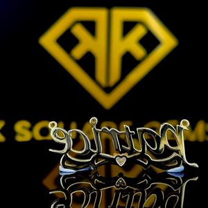 Pendentif Hip Hop en Argent 925 avec Logo Personnalisé et Lettre VVS Moissanite Diamant pour Collier - Product Image 3