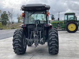 Nouveau tracteur à roues Massey Ferguson 1840M 70HP 4WD avec moteur et boîte de vitesses-Machine agricole à haute productivité - Product Image 4