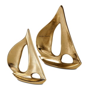 Precios al por mayor, escultura de barco de vela de aluminio, decoración de mesa de oficina, escritorio con acabado dorado, escultura de escritorio hecha a mano - Product Image 1