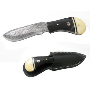 Diseño de logotipo personalizable Grado industrial Punto de caída Cuchillo de caza de acero de Damasco Mango de madera hecho a mano Hecho en fábrica diferente - Product Image 5