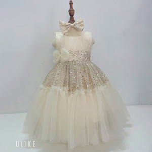 Falda esponjosa de malla para niñas Vestido de pastel de cinco capas estilo princesa estrella brillante para fiesta de cumpleaños y salida hecho en Vietnam - Product Image 1