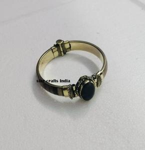 Demande quotidienne pierre naturelle avec laiton et os Design vente chaude à la main femme manchette Bracelet 100% os fait Bracelet - Product Image 1