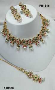 ชุดสร้อยคอโชกเกอร์ไข่มุก kundan แบบดั้งเดิมและทันสมัยแฟนซีอินเดียสำหรับผู้หญิงและเด็กผู้หญิง - Product Image 4