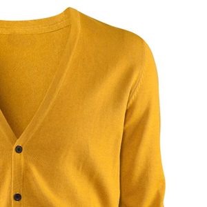 Pull décontracté classique pour femme OMEGA Quality, col en V, style universitaire, avec logo frontal et boutons, idéal pour le printemps - Product Image 4