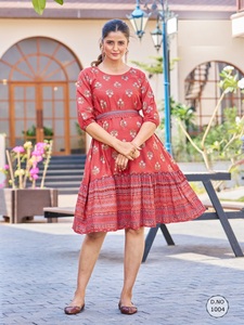 เสื้อพิมพ์ลายเรยอนสำหรับนักออกแบบคุณภาพสูงพร้อมเข็มขัดและแขนยางยืด - Product Image 5